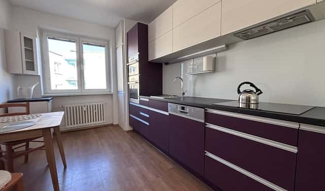 Pronájem bytu 3+1 73 m², Školní, Plzeň – Doubravka, okres Plzeň-město