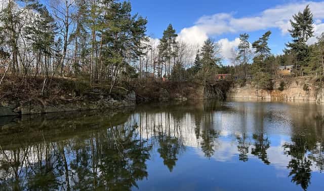 Prodej stavebního pozemku 6 731 m², Mukařov – Žernovka, okres Praha-východ
