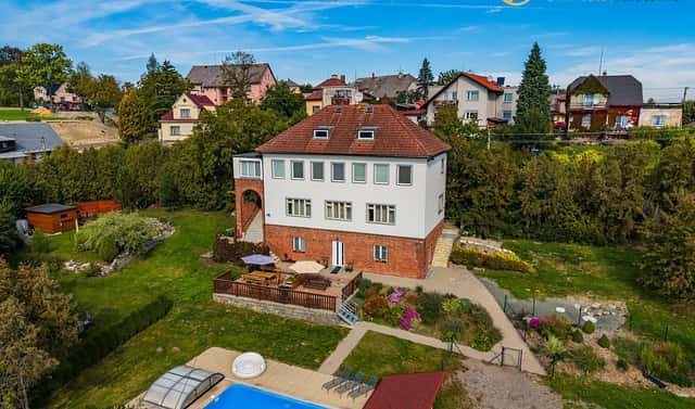 Prodej domu 338 m² s pozemkem 2 938 m², Hořičky, okres Náchod