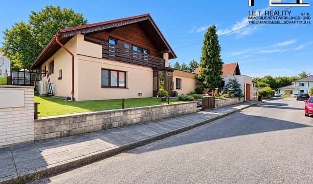 Prodej domu 250 m² s pozemkem 1 200 m², Dobřichov, okres Kolín