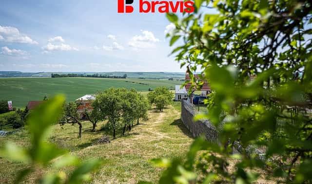 Prodej stavebního pozemku 1 323 m², Viničné Šumice, okres Brno-venkov