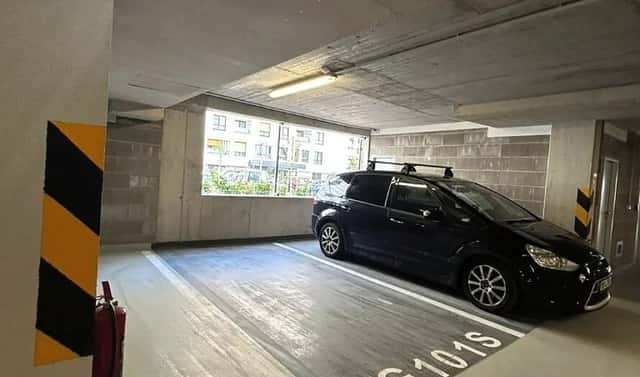 Pronájem garáže 17 m2 Pod Harfou, Praha - Vysočany, Pod Harfou, Praha 9 – Vysočany
