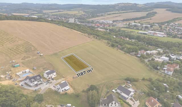 Prodej stavebního pozemku 1 187 m², Zlín – Lužkovice