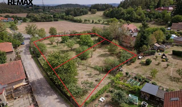 Prodej stavebního pozemku 1 050 m², Nečín, okres Příbram