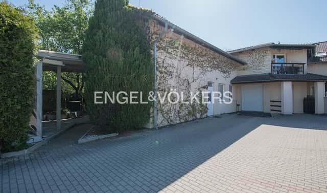 Pronájem výrobních prostor 230 m², Na Hlinkách, Husinec – Řež, okres Praha-východ