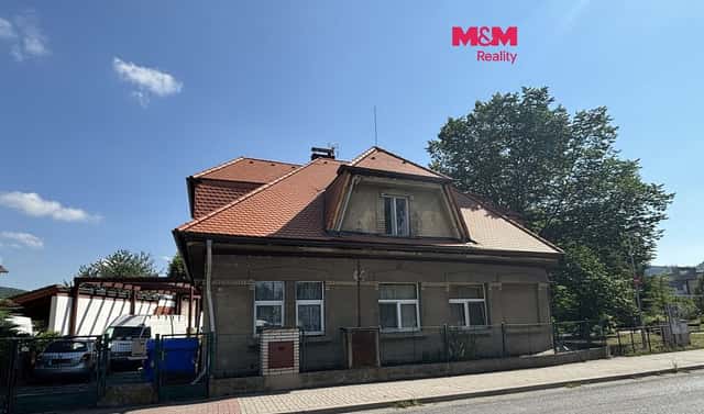 Prodej domu 300 m² s pozemkem 1 610 m², Fučíkova, Králův Dvůr, okres Beroun
