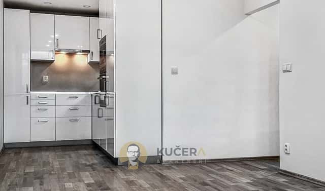 Pronájem bytu 2+kk 47 m², 28. října, Neratovice, okres Mělník