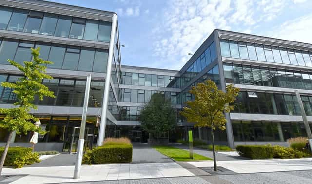 Pronájem kanceláře 531 m², Vestec, okres Praha-západ