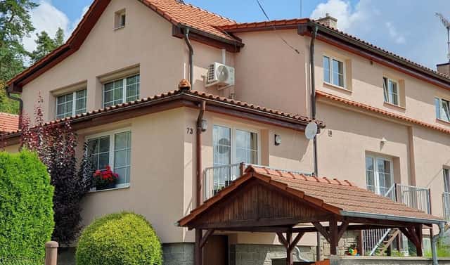 Pronájem bytu 4+1 100 m², Jílové u Prahy – Studené, okres Praha-západ