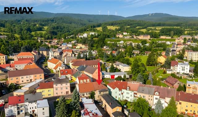 Prodej domu 170 m² s pozemkem 405 m², Duchcovská, Hrob, okres Teplice