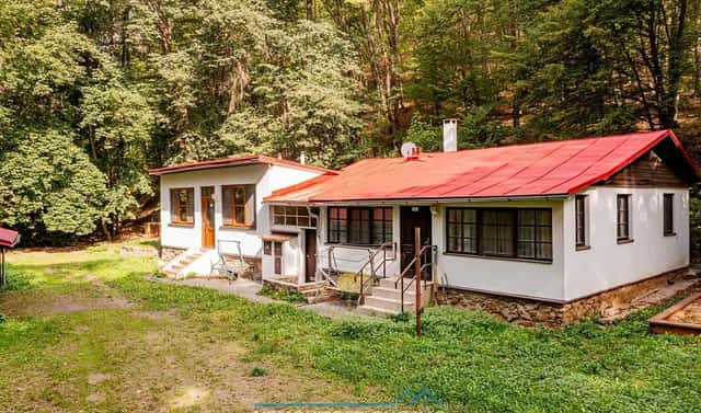 Prodej chaty/chalupy 180 m² s pozemkem 200 m², Štítary, okres Znojmo