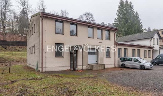 Pronájem výrobních prostor 380 m², Květinová, Jablonec nad Nisou