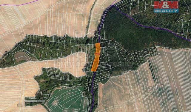 Prodej pozemku 5 685 m², Újezdec, okres Uherské Hradiště