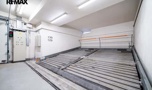 Prodej garážového stání, Praha 9 - Kbely, Herlíkovická, Praha 9 – Kbely