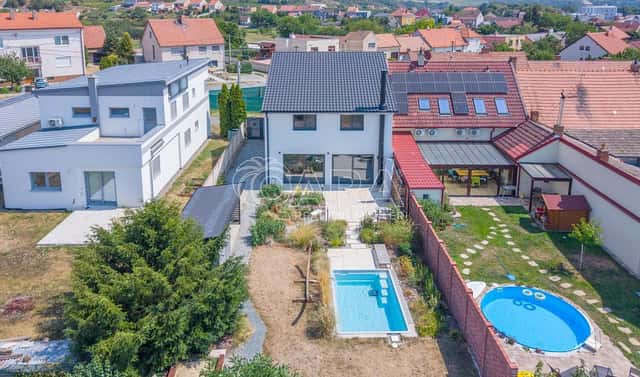 Prodej domu 167 m² s pozemkem 1 729 m², Čejč, okres Hodonín
