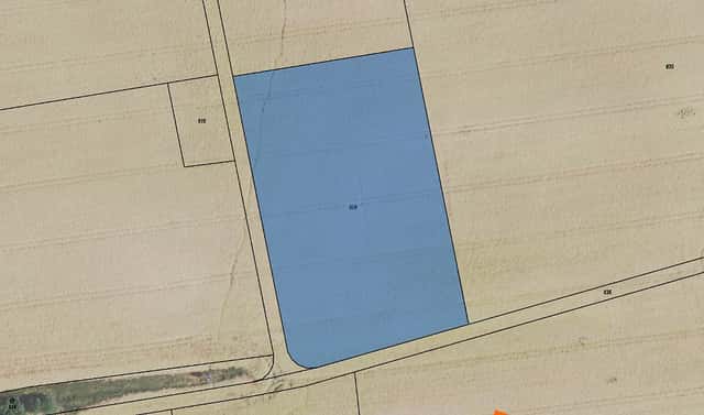 Prodej pole 1 360 m², Lidice, okres Kladno