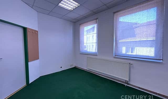 Pronájem kanceláře 12 m², Průmyslová, Znojmo