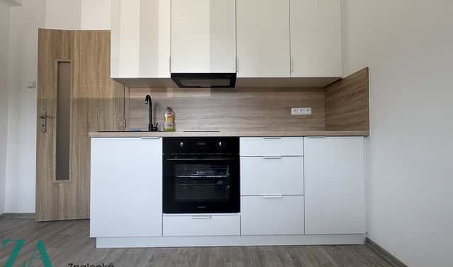 Pronájem bytu 1+1 26 m², třída Bří Čapků, Hodonín