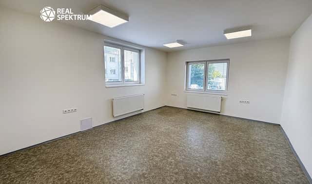 Pronájem kanceláře 173 m², Kaštanová, Brno – Brněnské Ivanovice, okres Brno-město