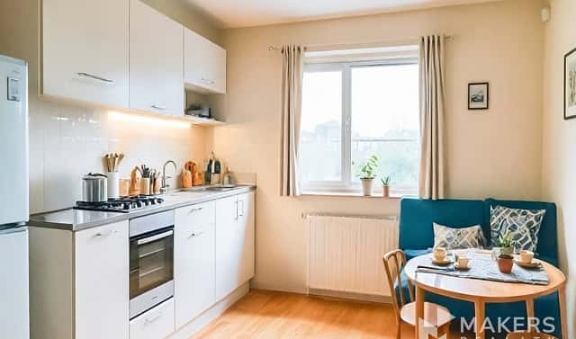 Prodej ubytovacího objektu 90 m², Vysočanská, Praha 9 – Prosek