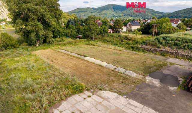 Pronájem pozemku 250 m², Velké Březno – Valtířov, okres Ústí nad Labem