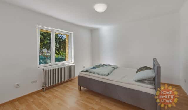 Pronájem domu 68 m² s pozemkem 1 300 m², Ševčíkova, Jinočany, okres Praha-západ