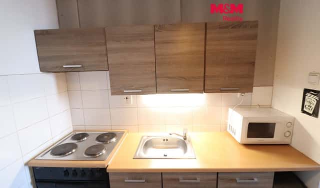 Pronájem bytu 1+kk 33 m², Česká, Most