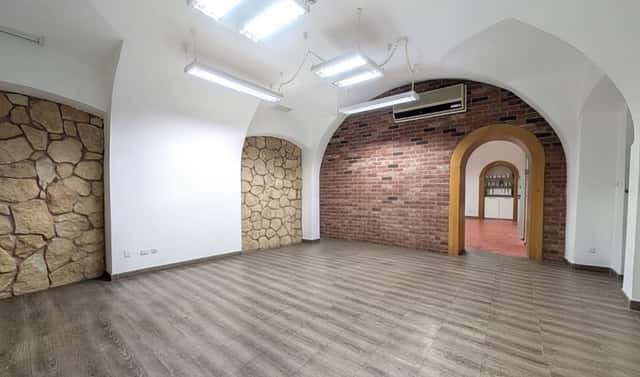 Pronájem obchodních prostor 50 m², Zbrojnická, Plzeň – Vnitřní Město, okres Plzeň-město