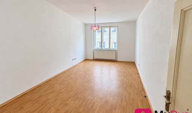 Pronájem bytu 2+1 75 m², Obroková, Znojmo