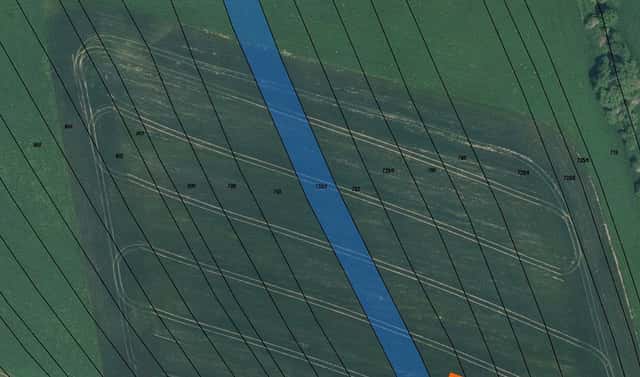 Prodej pole 1 916 m², Svárov, okres Uherské Hradiště