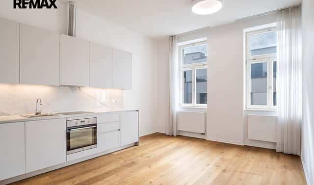 Prodej bytu 3+kk 69 m², Kmochova, Praha 5 – Smíchov