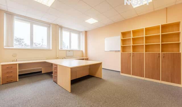 Pronájem kanceláře 251 m², Vídeňská, Vestec, okres Praha-západ