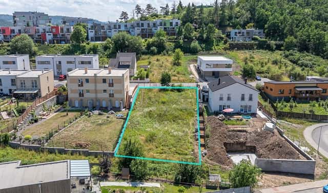Prodej stavebního pozemku 832 m², Tři Vršky, Králův Dvůr, okres Beroun