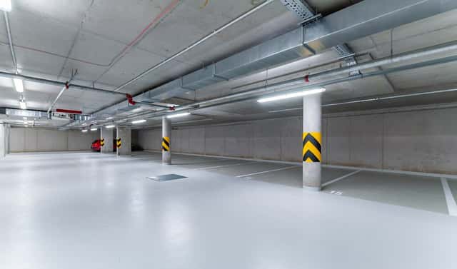 Pronájem garážového stání na Kolbenova, Moravcových, Praha 9 – Vysočany