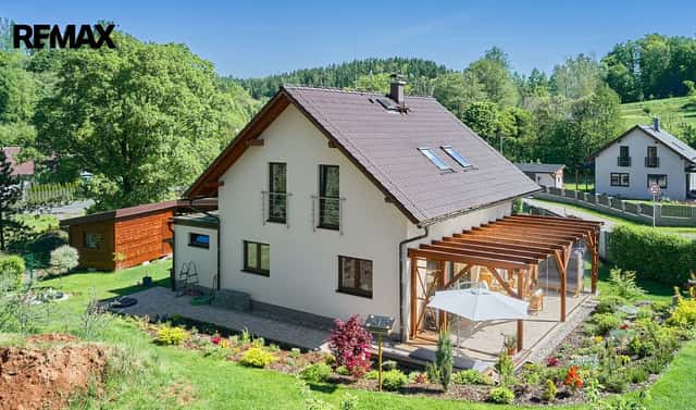 Prodej domu 114 m² s pozemkem 1 305 m², Chotěvice, okres Trutnov