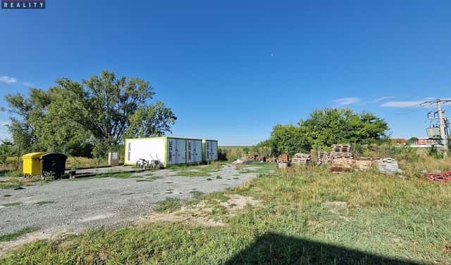 Pronájem pozemku 1 300 m², U Romzy, Olomouc – Nedvězí