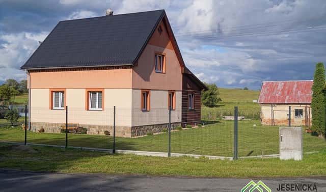 Prodej domu 120 m² s pozemkem 954 m², Stará Červená Voda, okres Jeseník