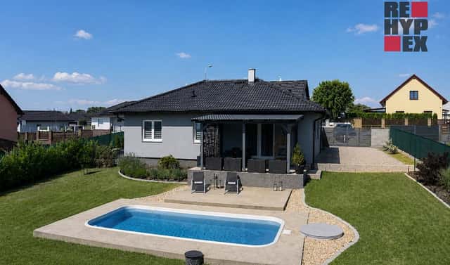 Prodej domu 73 m² s pozemkem 1 042 m², Pod Vinicí, Žiželice – Pod Vinicí, okres Kolín
