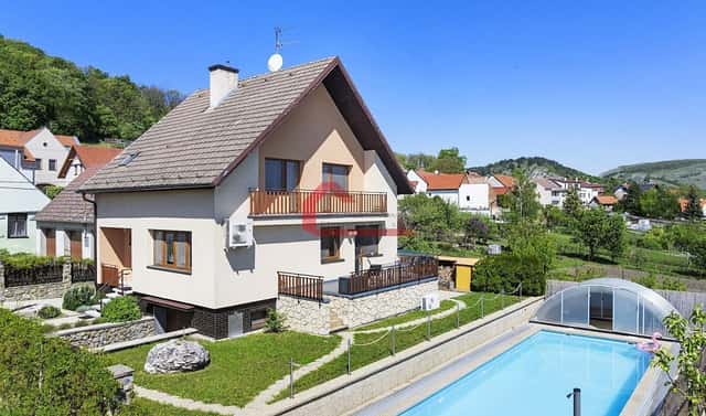 Prodej domu 201 m² s pozemkem 485 m², Klentnice, okres Břeclav