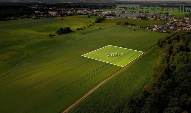 Prodej pole 26 000 m², Lázně Bohdaneč, okres Pardubice