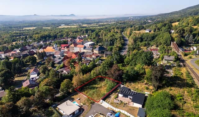 Prodej stavebního pozemku 991 m², Hrob, okres Teplice