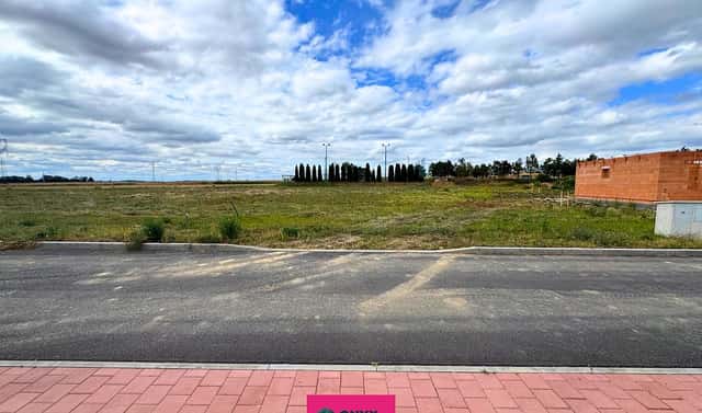 Prodej stavebního pozemku 1 002 m², Jamolice, okres Znojmo