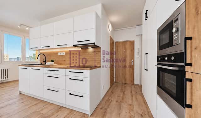 Pronájem bytu 3+1 63 m², sídliště Vajgar, Jindřichův Hradec – Jindřichův Hradec III