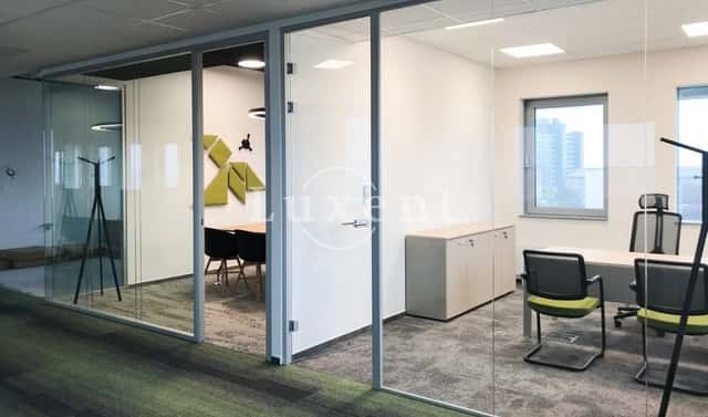 Pronájem kanceláře 490 m², Vyskočilova, Praha 4 – Michle