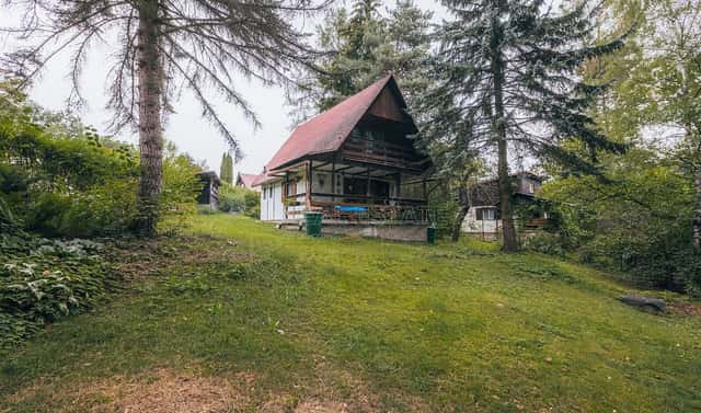 Prodej chaty/chalupy 60 m² s pozemkem 726 m², Tmavá, Kamenice – Těptín, okres Praha-východ