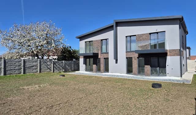 Prodej domu 111 m² s pozemkem 361 m², Průhonice, okres Praha-západ