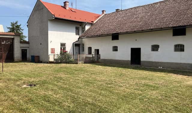 Prodej domu 220 m² s pozemkem 1 910 m², Uničov – Horní Sukolom, okres Olomouc