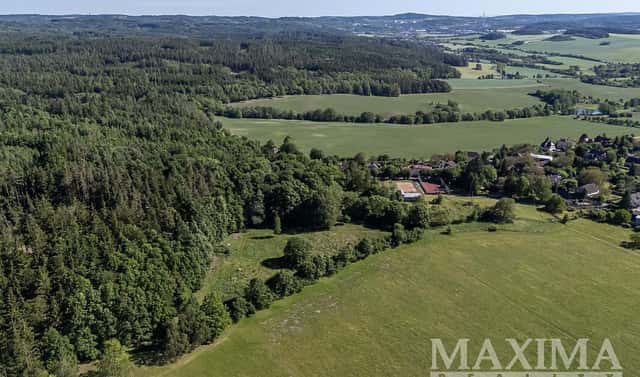 Prodej stavebního pozemku 4 612 m², Hluboš, okres Příbram
