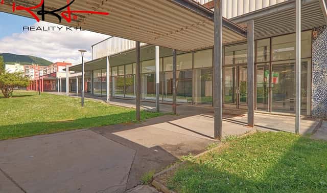 Pronájem obchodních prostor 542 m², Osvoboditelů, Lovosice, okres Litoměřice
