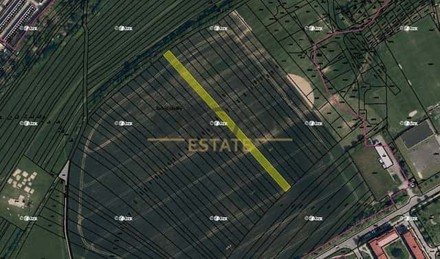 Prodej pole 2 307 m², Uherské Hradiště